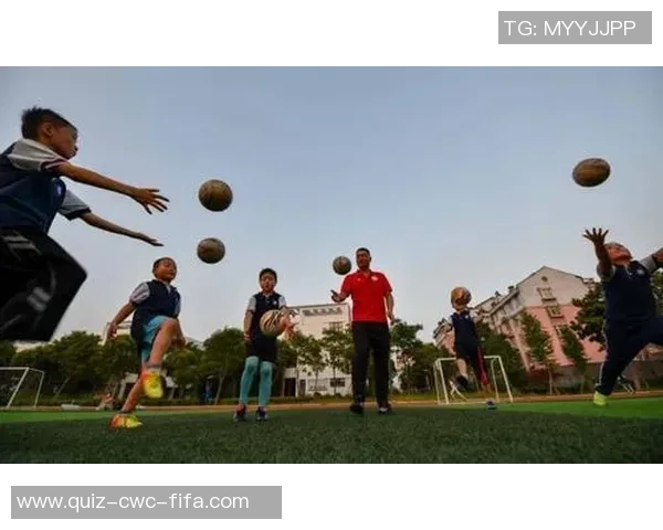 少年足球演员的成长之路与梦想追逐的精彩瞬间